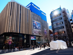 としま区民センターとアニメイト