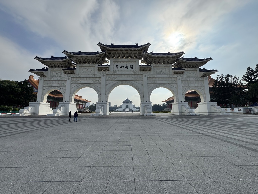 台湾紀行(自由広場と中正記念堂)