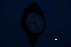 Clock and Moon(時計と月)