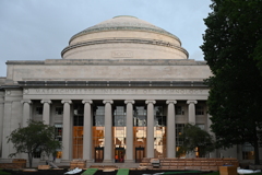 MIT Building(MITビル)