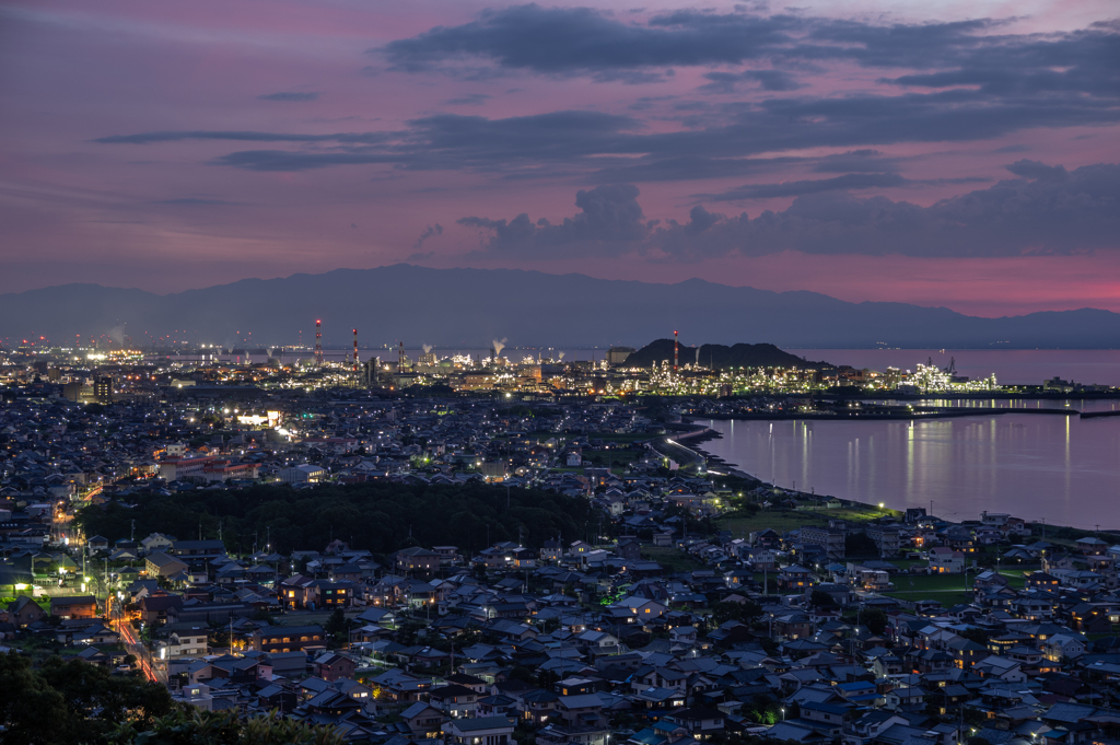 垣生山展望台からの夜景
