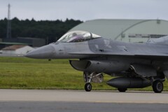 F-16