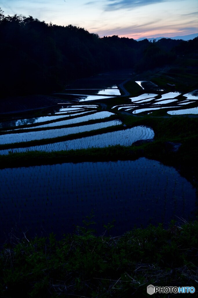 日没後の棚田