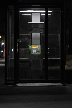 最近滅多に見なくなった電話BOX