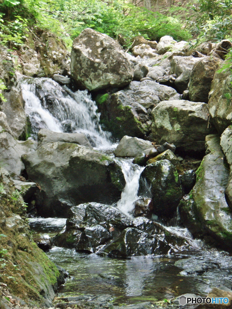 岩手県花巻市　寒沢川女滝