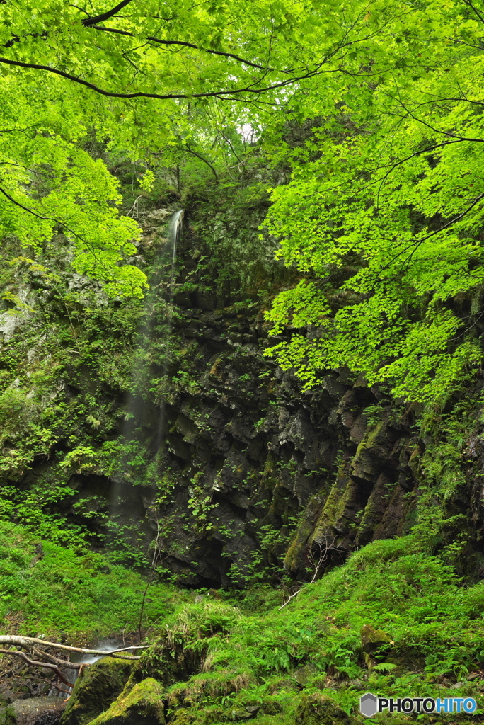 秋田県藤里町　素波里不動滝2