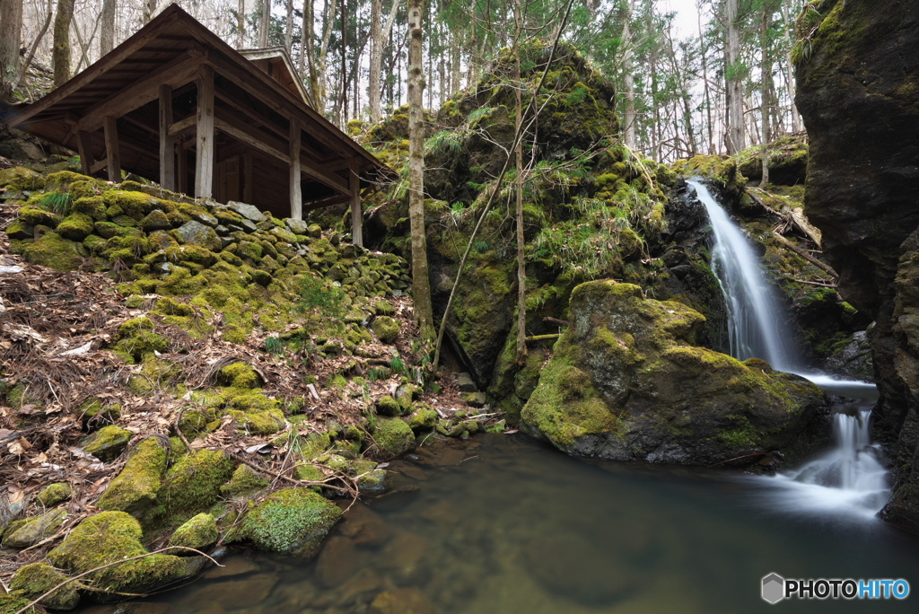 岩手県花巻市　滝の沢神社大洞滝2
