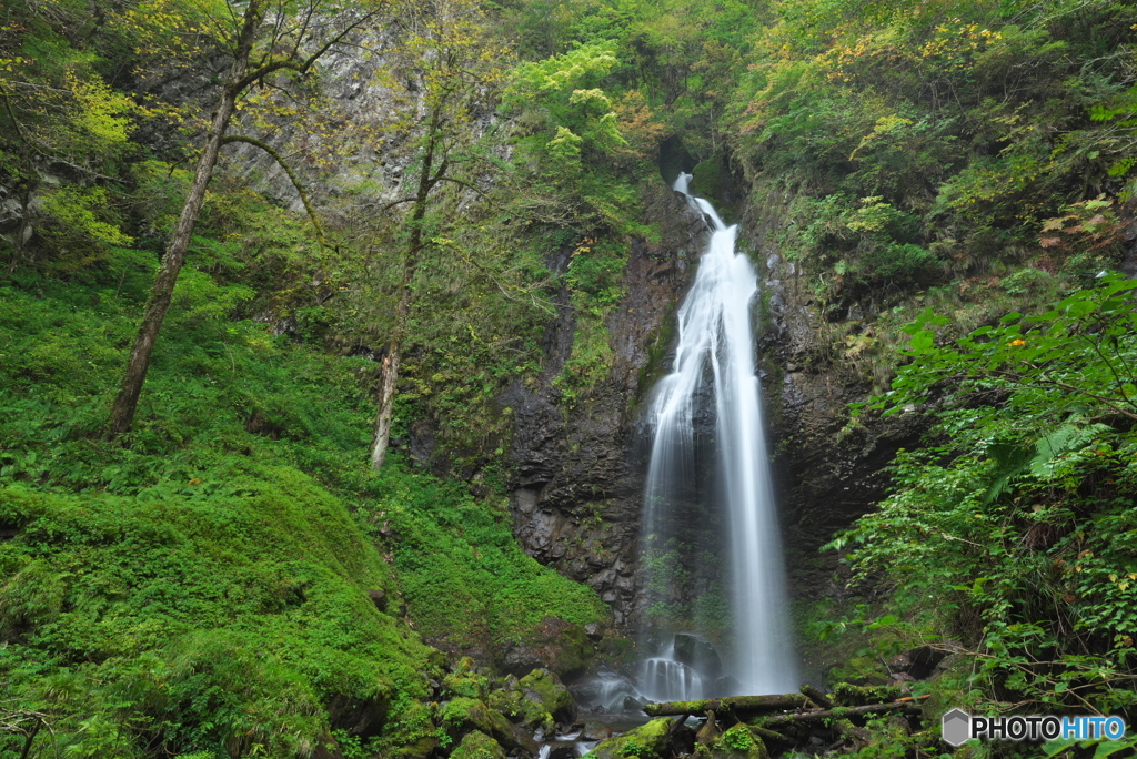 秋田県仙北市　百尋の滝2