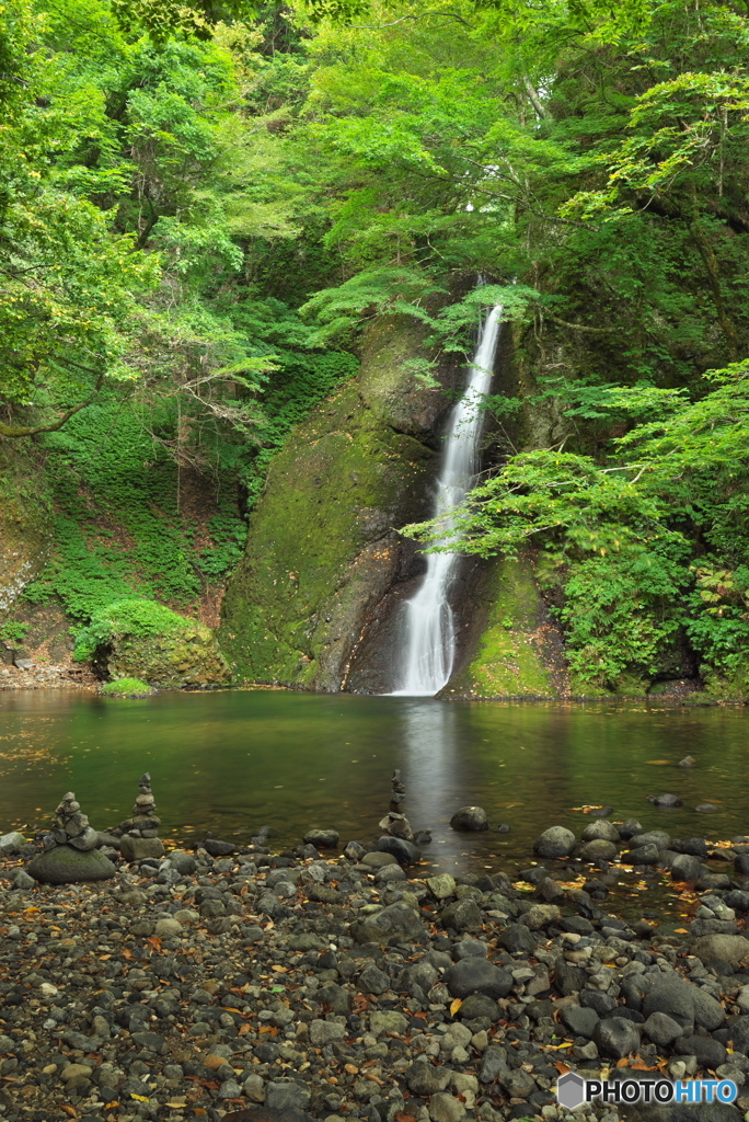 秋田県藤里町　峨瓏の滝3