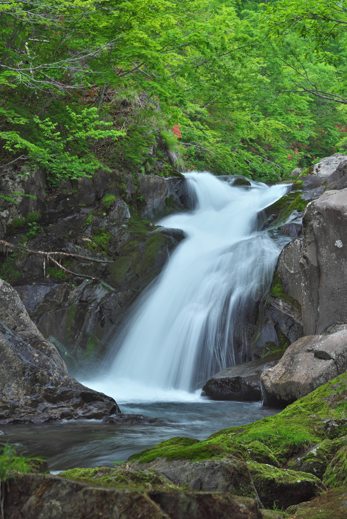 岩手県花巻市　岳川魚止め滝