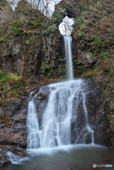 山形県南陽市　くぐり滝1