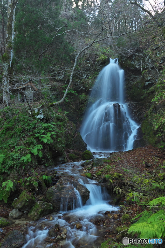 山形県長井市　三階滝