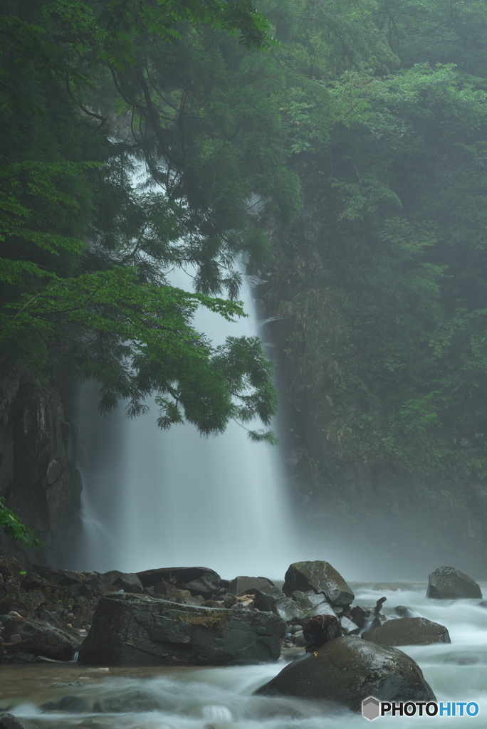 秋田県東成瀬村　天正の滝