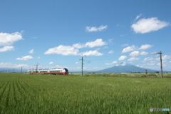 IMG_7930tpr　雲と駆けっこ