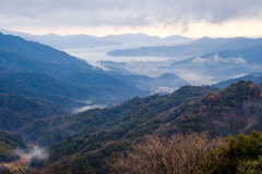 霞む宮津湾