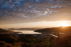 二層の空のメッセージ