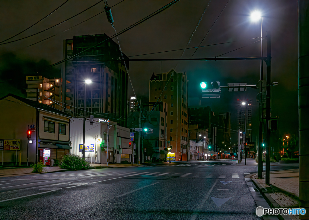 【HDR・300dpi・A4Y+6mm】市街地の夜景