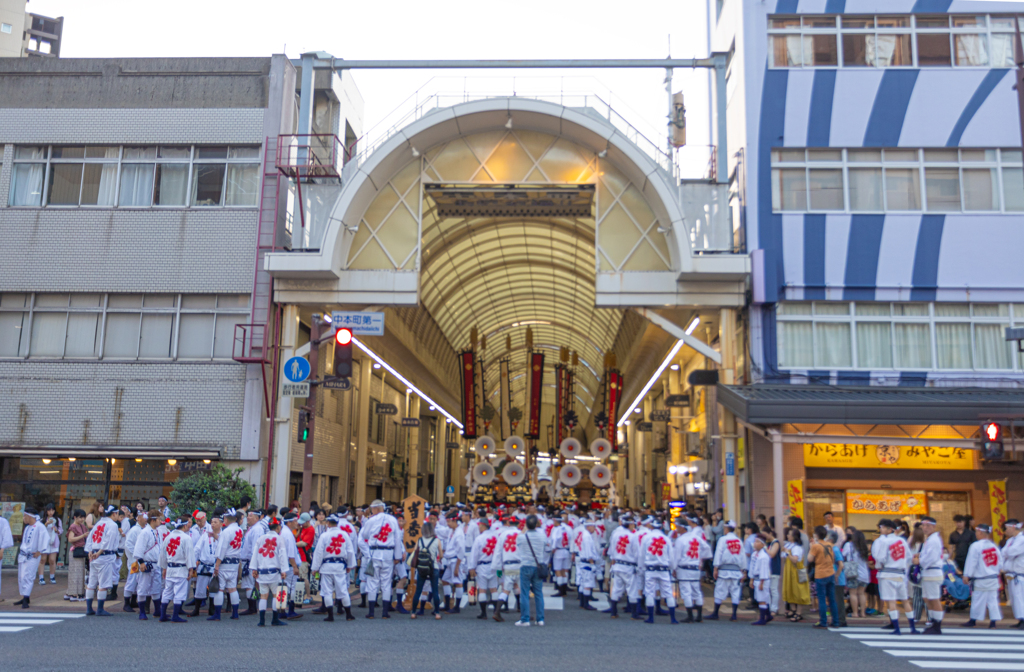屋根も変えた山笠