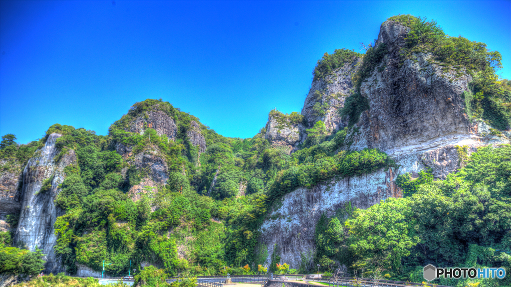 【HDR・4K】青の洞門〜駐車場前