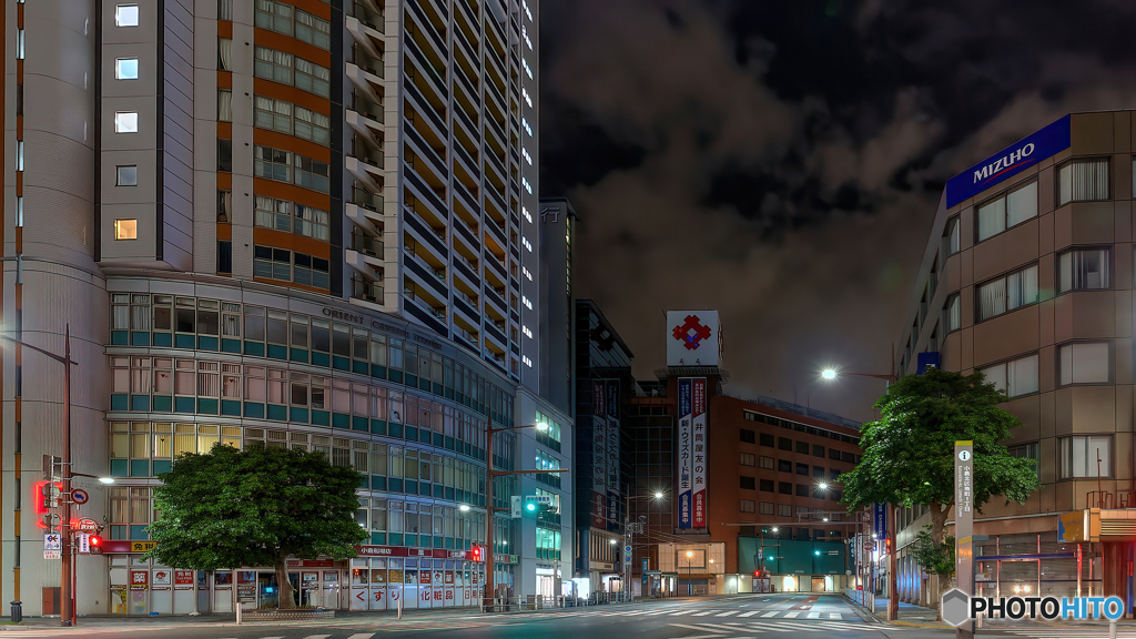 【HDR・4K】真夜中の魚町交差点