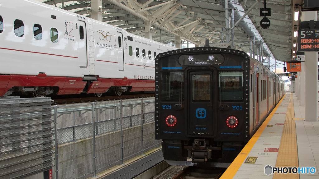 【HDR・4K】長崎駅のかもめと快速