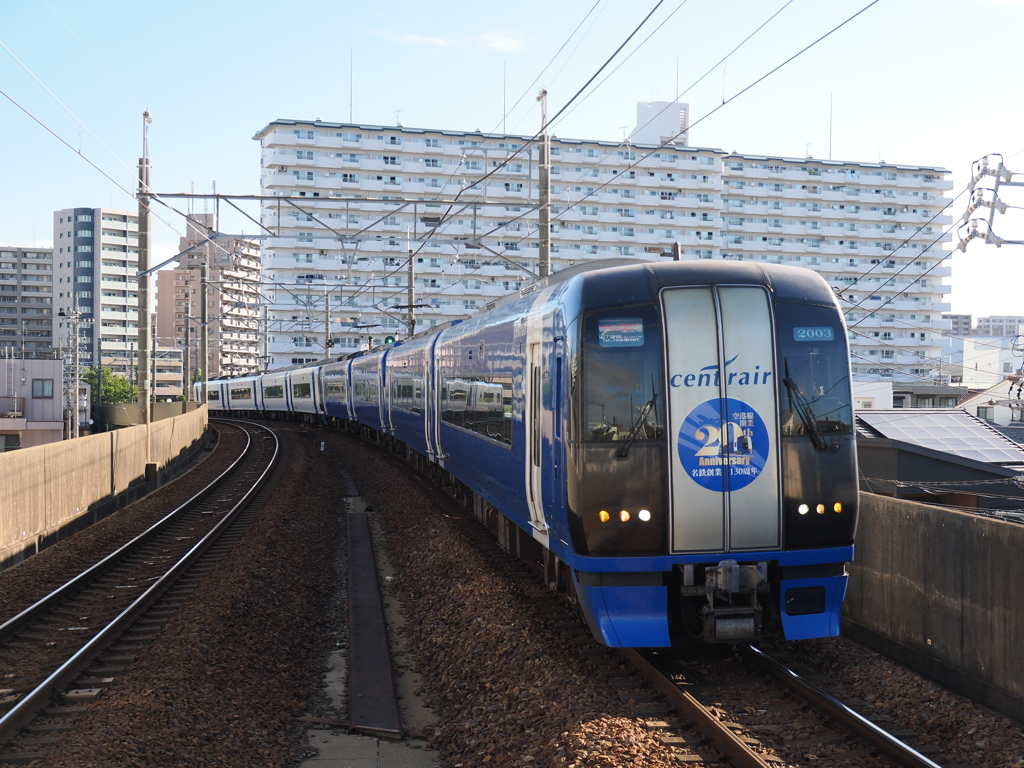 ブルーミュースカイ　名鉄常滑線豊田本町駅