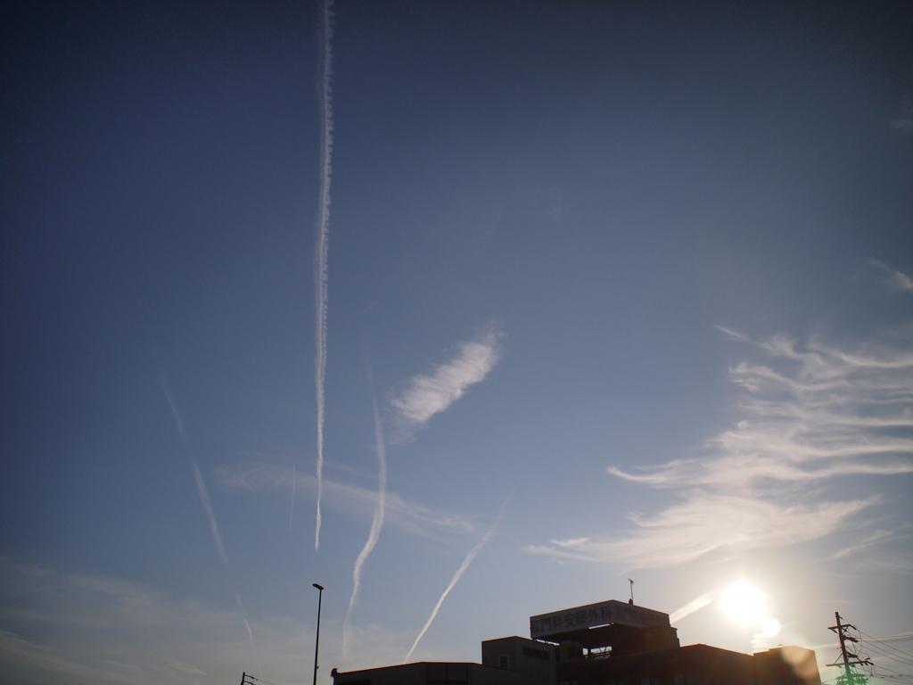 飛行機雲　２