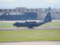名古屋飛行場にて　C－１３０　プロペラ渦巻 2