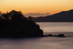 夜明け前の静寂