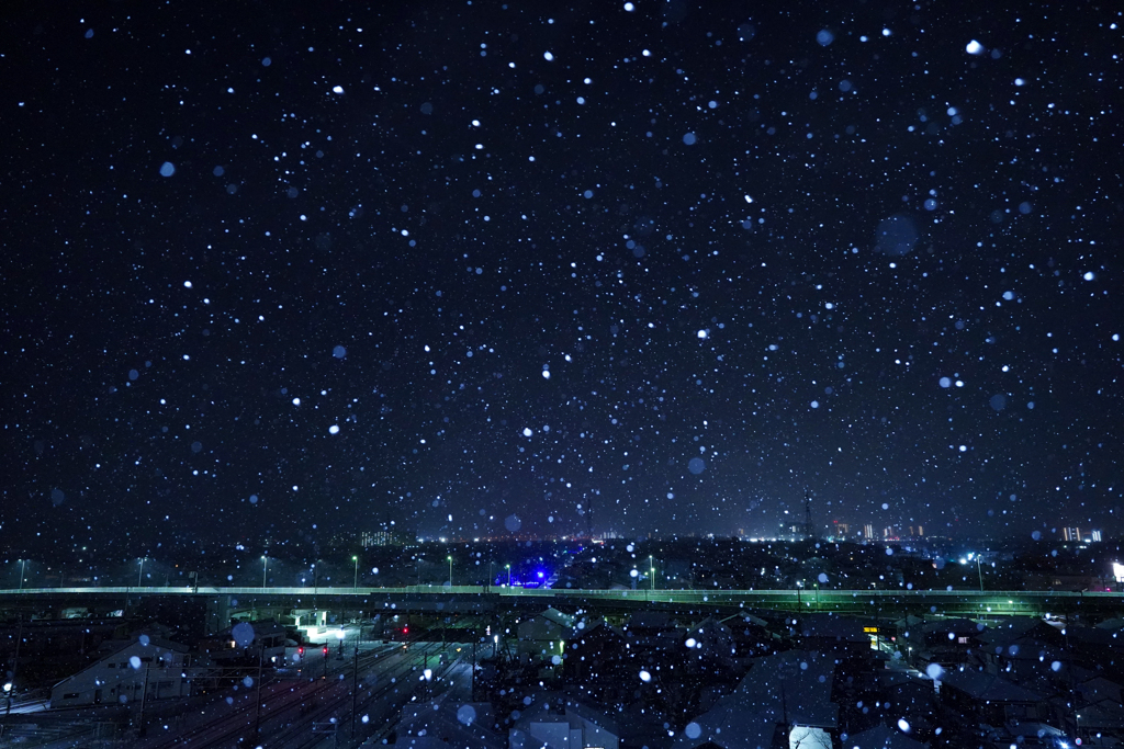 満天の雪空