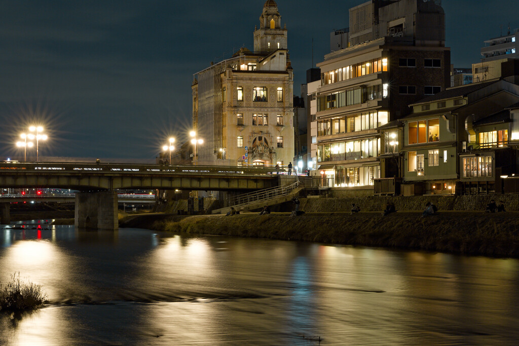 夜　鴨川