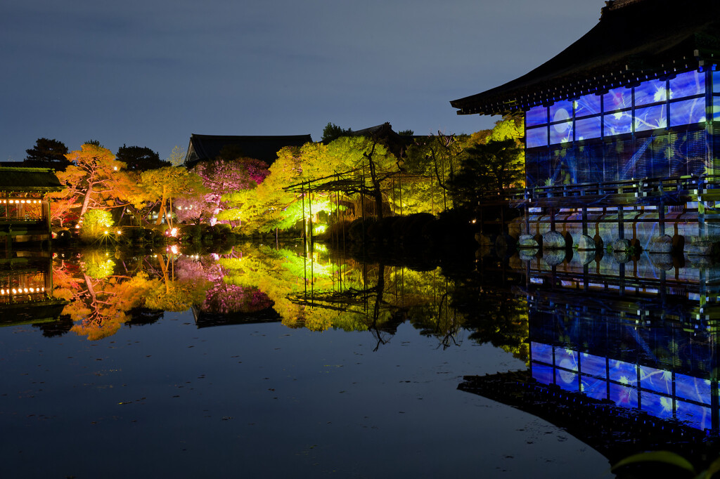 平安神宮ライトアップ