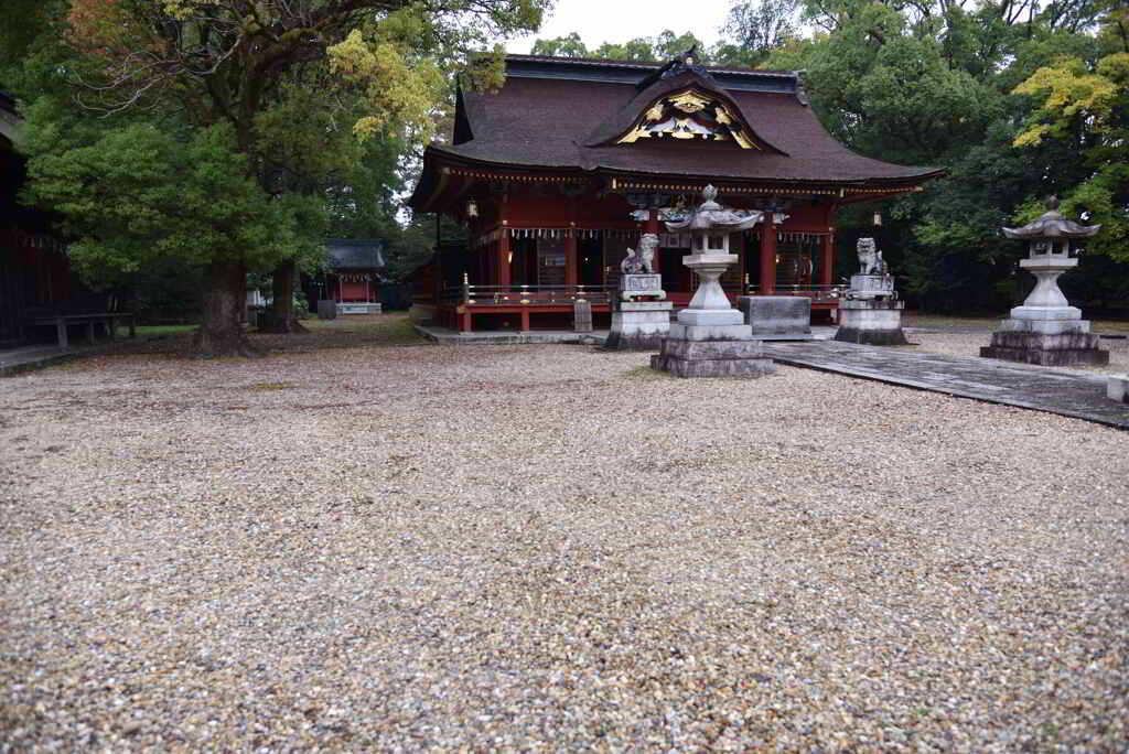 拝殿　