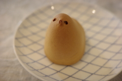 Hiyoko (baby chick shape) sweet bun