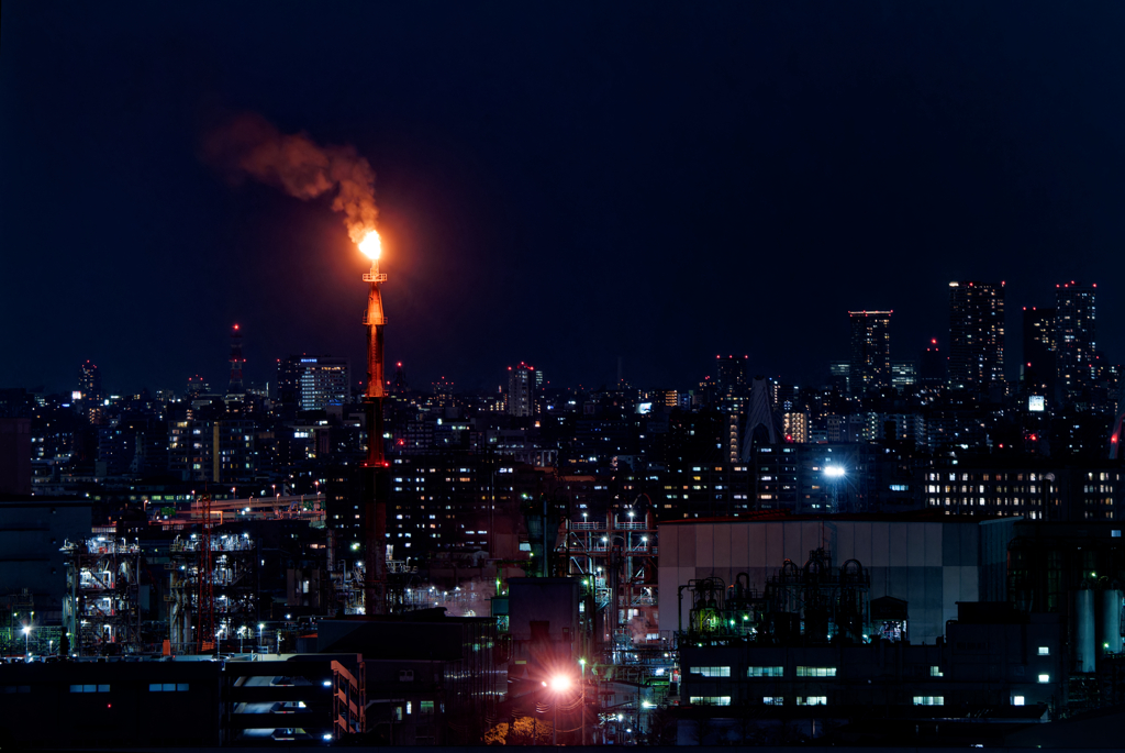都市を照らす煙突