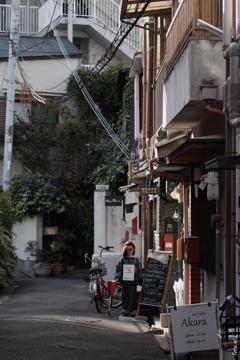 路地裏食堂