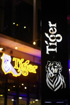 Tiger beer♪のネオン