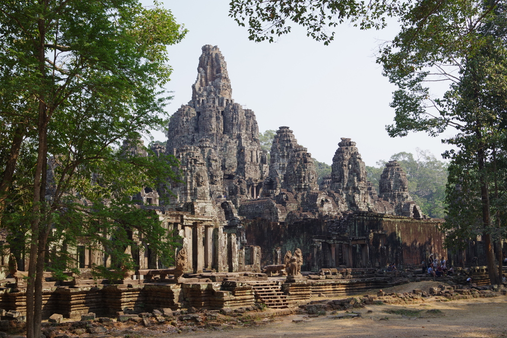 カンボジア アンコール遺跡 アンコールトム バイヨン寺院