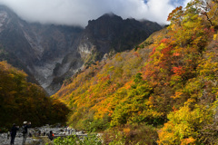 紅葉の谷川一の倉沢