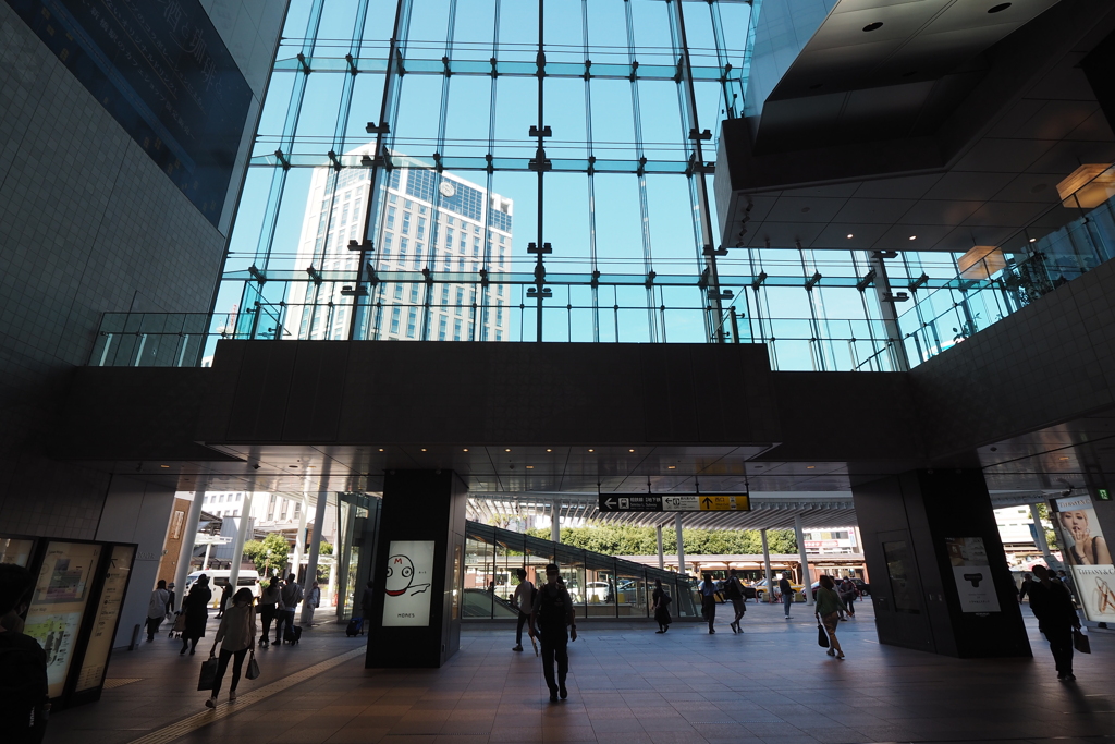 横浜駅西口