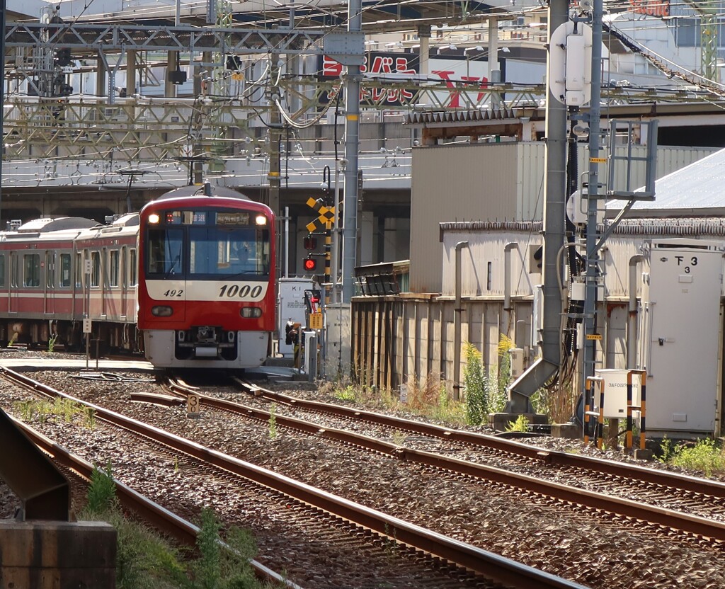 川崎駅を発車