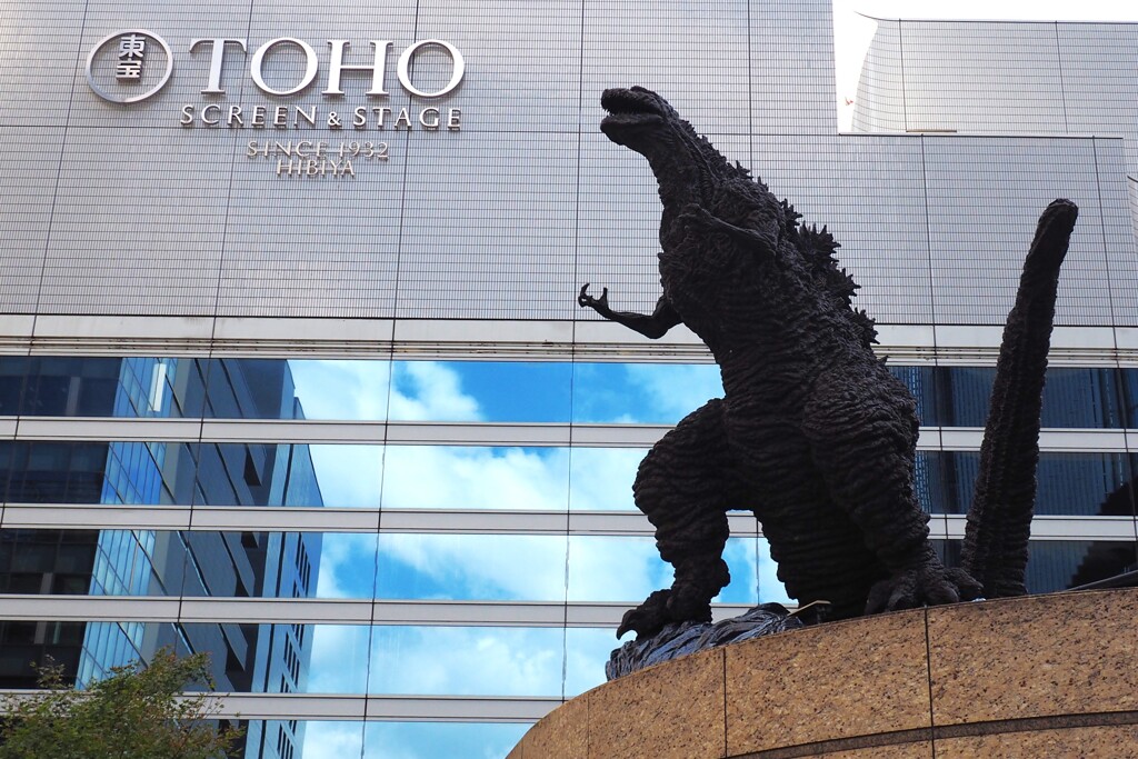 日比谷のゴジラ