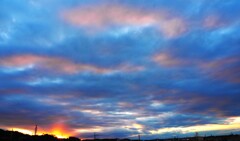 切れ切れの夕焼け