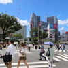 東口前
