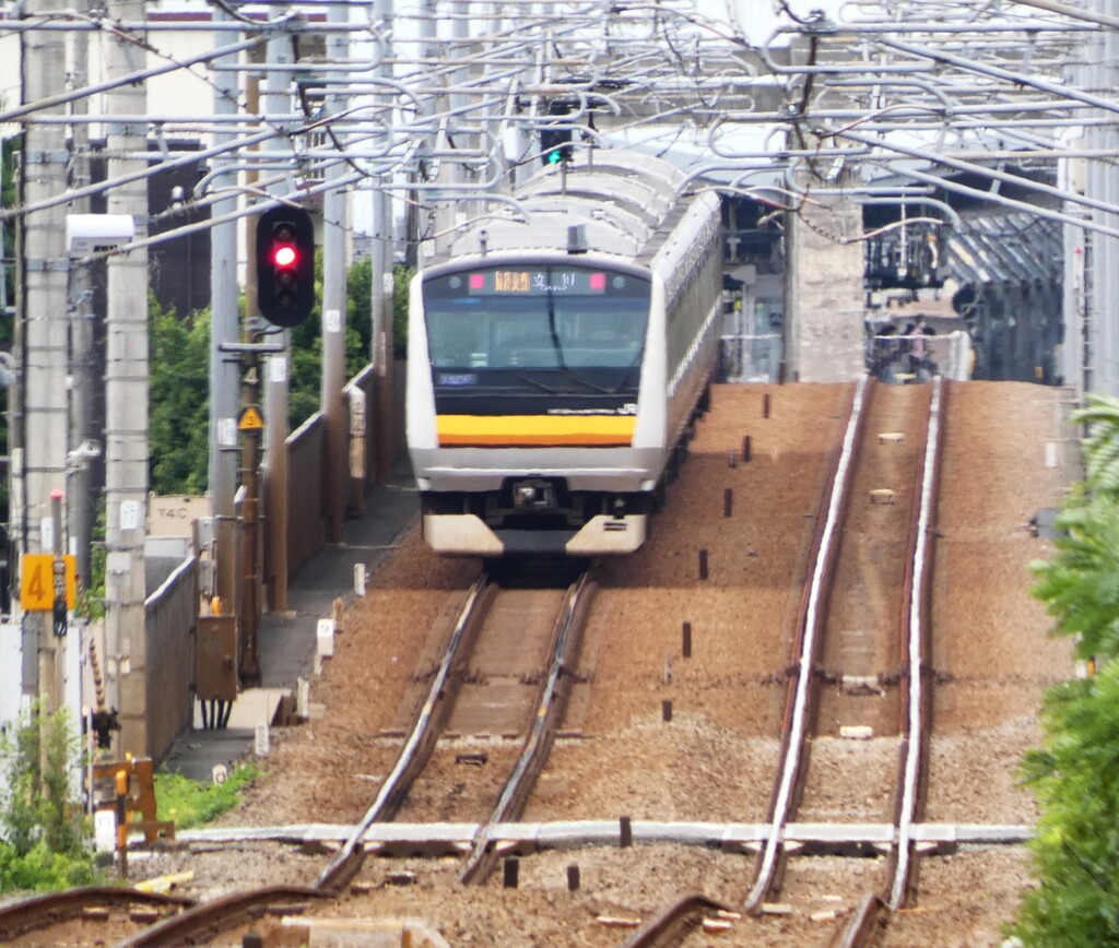急勾配を上る南武線