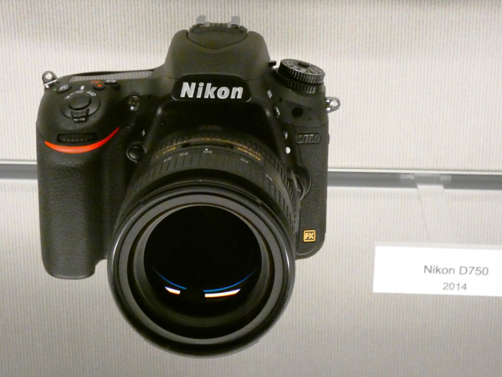 ニコンD750