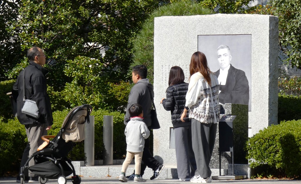 次世代に真実を