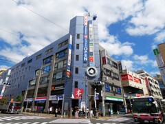 京王調布駅前