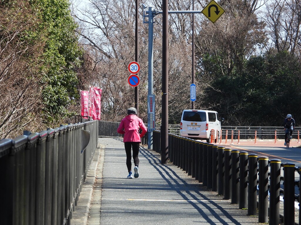 80歳の女性ランナー