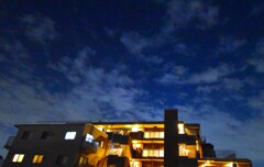 深夜の青空